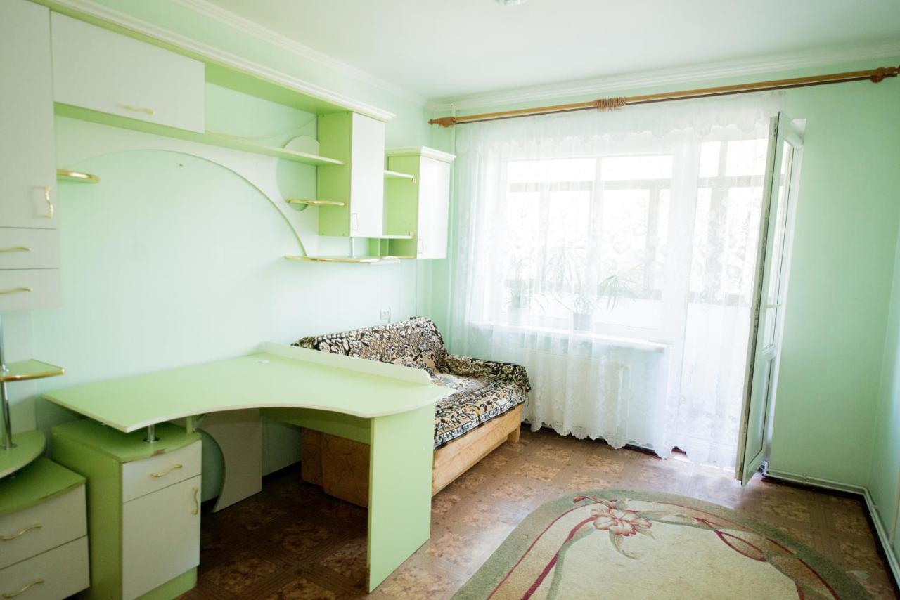 Затишна 2 Кімнатна Квартира, Тролейбусна Iwano-Frankiwsk Exterior foto